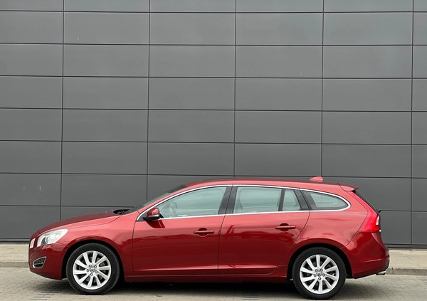 Volvo V60 cena 47900 przebieg: 164000, rok produkcji 2011 z Nidzica małe 121